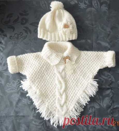 Babies Knitted poncho with sleeves... Help