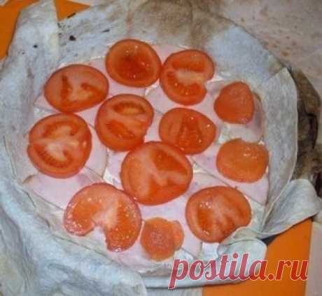 Воскресный завтрак для мамы или яичница в лаваше))