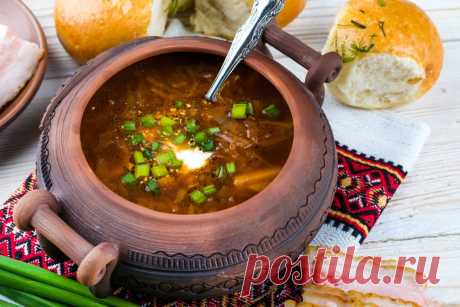 Украинский борщ в горшочках – простой и вкусный рецепт, как приготовить пошагово Очень необычный способ приготовления борща – использование горшочков для запекания. Придется учесть несколько изменений в классическом украинском рецепте, но результат точно того стоит. Очень вкусно, еще и подача хороша!