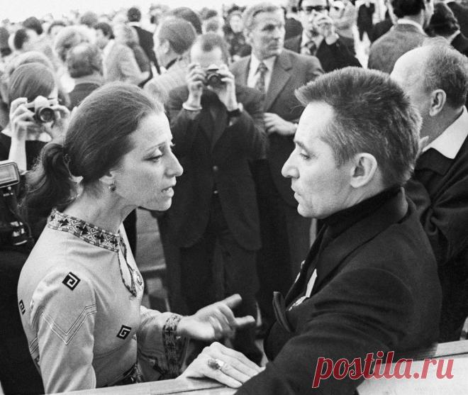 Балерина Майя Плисецкая и главный балетмейстер Большого театра Юрий Григорович, 1986 год.  © Фотохроника ТАСС/Александр Коньков | ТАСС: Культура - Майя Плисецкая: второй раз родиться не выйдет, как ни старайся