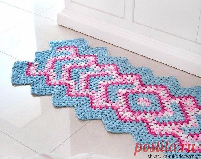 Дорожка из бабушкиных квадратов Дорожка из бабушкиных квадратов схема. Как связать коврик для пола крючком