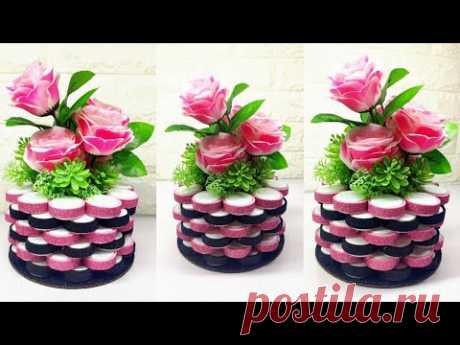 Vas bunga dari tutup botol plastik || Flower vase with Plastic bottle caps craft ideas handmade