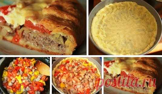Открытый мясной пирог с картофельным тестом - Все обо Всем «Изюминка» этого рецепта в наличии картофельного пюре в тесте. Хорош и горячий, и холодный! Очень сочный и вкусный! Для теста: 200 гр. картофеля,200гр. муки,1 яйцо,50гр. сливочного масла,соль. Для начинки: 500гр. свинины (или фарша), 2 болгарских перца, 1 помидор, 2 небольшие луковицы,, 100 мл. жирных сливок (33-38%), 100 мл. молока, 2 небольших яйца (в заливку), 2 …