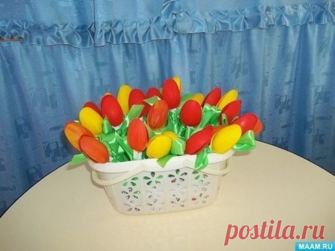 ​Тюльпаны из пластиковых ложек