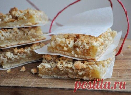 Лимонный пирог с ореховым штрейзелем