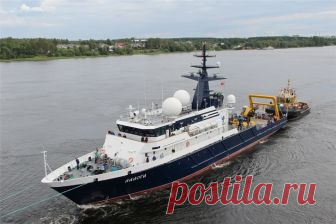 2018 июль. Опытовое судно «Ладога» проекта 11982 покинуло акваторию ОАО «Ленинградский судостроительный завод «Пелла» и отправилось в Ладожское озеро на заводские ходовые испытания. Опытовые суда «Ладога» и «Ильмень» строятся для Главного управления глубоководных исследований (ГУГИ) Министерства обороны Российской Федерации