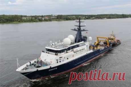 2018 июль. Опытовое судно «Ладога» проекта 11982 покинуло акваторию ОАО «Ленинградский судостроительный завод «Пелла» и отправилось в Ладожское озеро на заводские ходовые испытания. Опытовые суда «Ладога» и «Ильмень» строятся для Главного управления глубоководных исследований (ГУГИ) Министерства обороны Российской Федерации