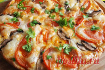 Сырная пицца с грибами и помидорами — Моя кухня