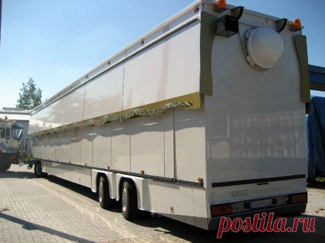 Шикарный дом на колесах (12 фото)