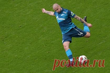 Стало известно о проблемах с контрактом украинского футболиста «Зенита». Агент Максим Дудченко, представляющий интересы защитника петербургского «Зенита» Ярослава Ракицкого, рассказал, что футболист получил предложение от «Зенита» о новом контракте, однако оно не устроило его клиента. Если проблемы не удастся решить, Ракицкий уйдет в другую команду.