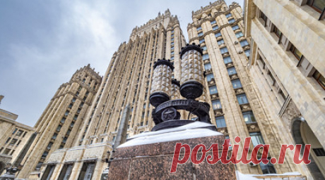 В МИД России ввели санкции в связи с провокацией против корреспондента на Кипре. В МИД России заявили, что российская сторона вводит запрет на въезд лицам, причастным к провокации против российского корреспондента «Российской газеты» Александра Гасюка на Кипре. Читать далее