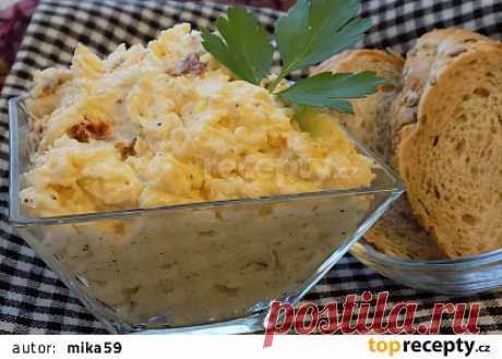 Celerová pomazánka se sýrem a sušenými rajčaty recept - TopRecepty.cz