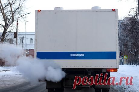 Добил молотком. В суд передали дело маньяка, убившего бабушку в Кашире. ГСУ СК России по Московской области завершило расследование уголовного дела об убийстве пенсионерки из Москвы Ольги Гуричевой. Выяснилось, как и почему ее лишил жизни маньяк, недавно отсидевший срок за изнасилование и попытку убийства ребенка.