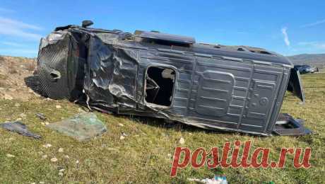 Пять человек пострадали при опрокидывании автобуса в Бурятии. В Бурятии автобус съехал с дороги и опрокинулся, есть пострадавшие. Об этом сообщает ГУ МВД России по региону. По информации ведомства, инцидент произошел в Тункинском районе неподалеку от села Охор-Шибирь, когда 39-летний водитель ...