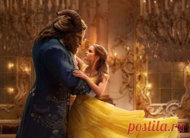 Обои Белль / Belle (Emma Watson) и Kyle Kingson (Dan Stevens) танцуют в бальном зале из фильма Красавица и Чудовище / Beauty and the Beast, обои для рабочего стола Белль / Belle (Emma Watson) и Kyle Kingson (Dan Stevens) танцуют в бальном зале из фильма Красавица и Чудовище / Beauty and the Beast