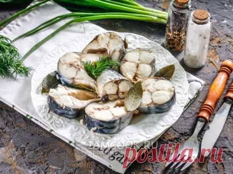 Скумбрия в микроволновке — рецепт с фото Вкусная отварная скумбрия в микроволновке приготовится за 10 минут! По желанию можно добавить лук и морковь.