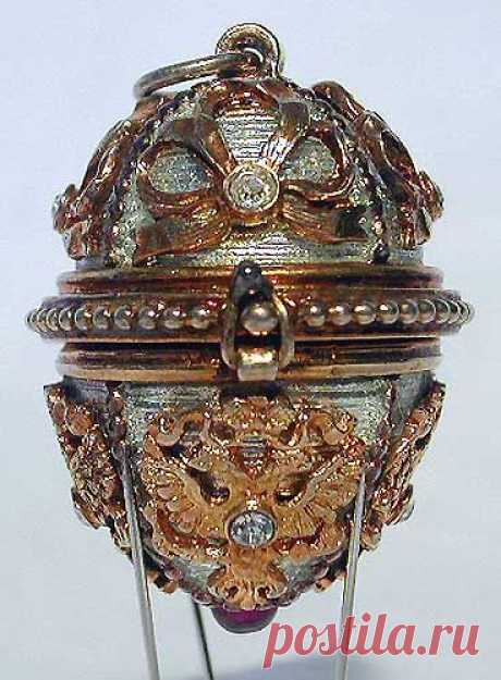 Gatchina Palace Faberge egg   |   Pinterest: инструмент для поиска и хранения интересных идей