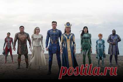 Фильм «Вечные» получил в России ограничение 18+ из-за ЛГБТ-персонажа. Новый фильм студии Marvel «Вечные» получил в России возрастное ограничение 18+ из-за ЛГБТ-персонажа. Уточняется, что в российский прокат картина выйдет 4 ноября. Мировая премьера ленты состоится 27 октября. В США ей присвоили рейтинг PG-13, который означает, что просмотр нежелателен детям младше 13 лет.