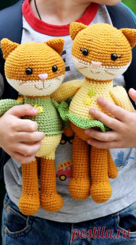 PDF Пара Котят крючком. FREE crochet pattern; Аmigurumi doll patterns. Амигуруми схемы и описания на русском. Вязаные игрушки и поделки своими руками  #amimore - котик, котёнок, кот, кошечка, кошка, котенок, cat, kitten, gato, gatito, gatinho, chat, minou, kitty, kätzchen. Amigurumi doll pattern free; amigurumi patterns; amigurumi crochet; amigurumi crochet patterns; amigurumi patterns free; amigurumi today.