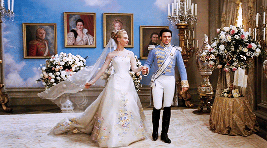 Лили Джеймс и Ричард Мэдден