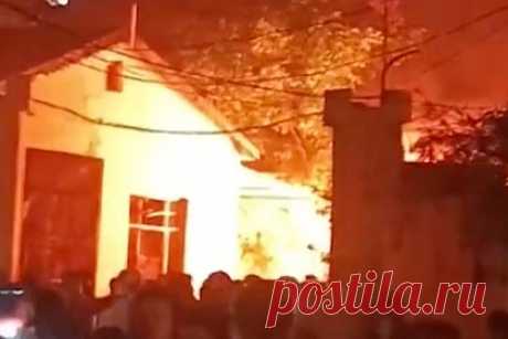 Толпа разгневанных мусульман избила и сожгла туриста за осквернение Корана