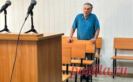 Пятерых сыновей экс-главы района Дагестана Омарова арестовали из-за мата. Двое сыновей Омарова участвовали в нападении на церкви и синагоги в республике 23 июня, они были убиты. Сам бывший чиновник и его пять сыновей были арестованы на 10-13 суток за мелкое хулиганство с использованием нецензурной брани