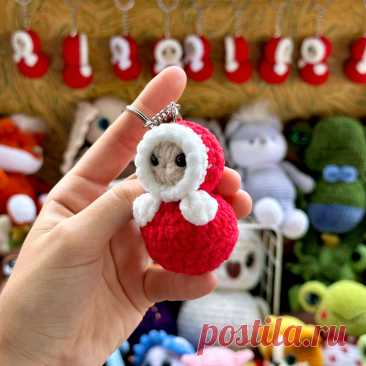 PDF Неваляшка крючком. FREE crochet pattern; Аmigurumi toy patterns. Амигуруми схемы и описания на русском. Вязаные игрушки и поделки своими руками #amimore - маленькие куколки из плюшевой пряжи, плюшевая неваляшка, куклы крючком.