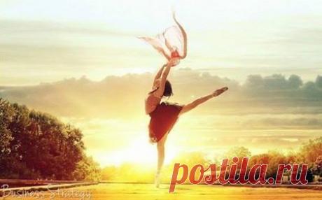 В вашей жизни были ситуации, с которыми, как вы думали, вы не справитесь. И все же вы справились.

В вашей жизни были проблемы, которые, как вы думали, вы не решите. И все же вы их решили.

В вашей жизни были потери, которые, как вы думали, вы не переживете. И все же вы пережили.

Вы здесь сегодня, сильнее, умнее, с большим опытом и знаниями в результате этого всего. Хотя дорога была нелегкой, вы успешно прошли по ней.

Конечно, сложности могут ждать вас и впереди, и, может быть, сейчас