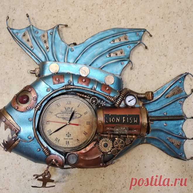Интерьерные стимпанк часы.Ручная авторская работа.Размеры 50*60см.Материал:кожа,гипс,фурнитура.