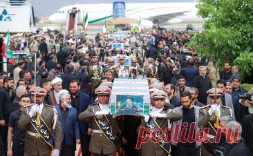 Тело иранского президента доставили в его родной город для похорон. Тело погибшего в авиакатастрофе президента Ирана Эбрагима Раиси доставили в его родной город Мешхед, где его похоронят, сообщает IRNA.