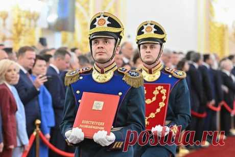 12 декабря: какой праздник сегодня отмечают в России и мире. 12 декабря в России отмечают День Конституции, а также Всероссийский день приема граждан. В мире на эту дату приходятся Международный день нейтралитета и Международный день охвата услугами здравоохранения. Подробнее о торжествах, приметах и знаменитых именинниках 12 декабря — в материале «Ленты.ру».