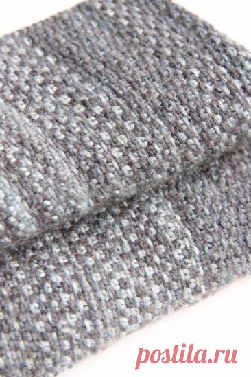 Мужской шарф тканным узором Мужской шарф спицами может стать замечательным подарком на любое торжество. Такая вещь подойдет как в повседневной носке, так и будет отлично смотреться в сочетании с пальто классического покроя. Шарф связан тканным узором спицами, раппорт которого составляет всего два ряда. Вязание...