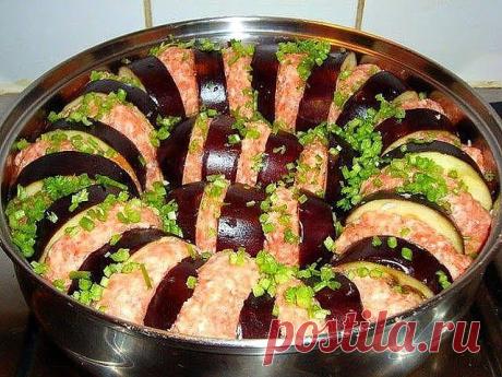 Баклажаны по-турецки     

Рецепты турецкой кухни оценит каждая хозяйка, ведь они идеально подходят и для простого семейного ужина, и для праздничных застолий.
