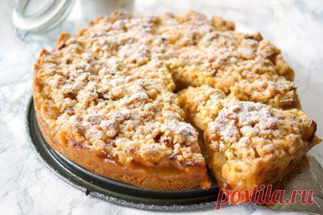 Omas Apfelkuchen mit Streusel (Apfelkrümel) | Rezept | Elle Republic