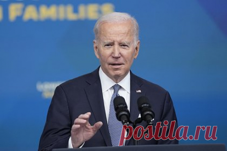 В США назначили прокурора для расследования сокрытых у Байдена документов. Генеральный прокурор США Меррик Гарланд назначил специального советника для расследования «ненадлежащего хранения секретных документов» в доме и бывшем офисе президента страны Джо Байдена — им станет Роберт Хур. Хур ранее занимал пост главного федерального прокурора в Мэриленде при экс-президенте Дональде Трампе.