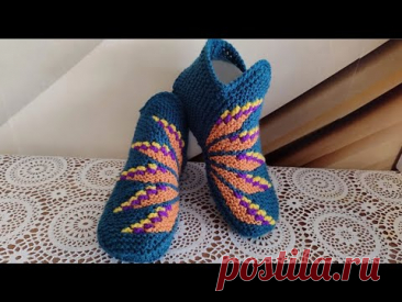 Для нас любимых вяжем красивые тапочки