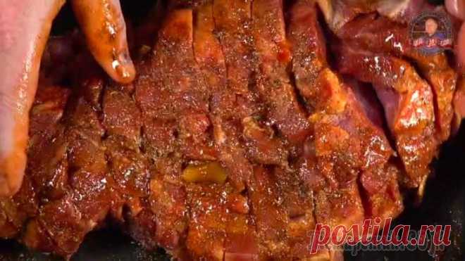 Свиная шея запечённая в фольге под кипящим маслом