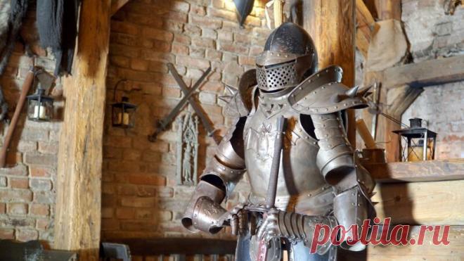 Путешествие в средневековье.Детенице,Чехия Представьте себе что вы спите в теплой кровати гостиничного номера и сквозь сон слышите где-то вдалеке волчий вой. А потом вы просыпаетесь от жуткого