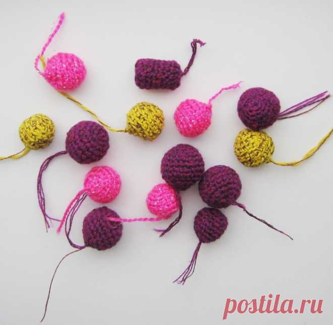 Вязаные шарики.