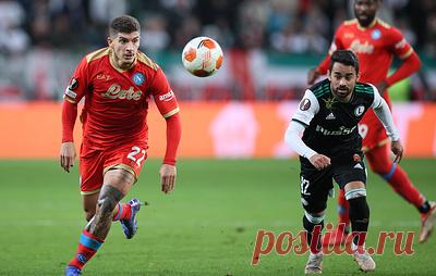 Футболисты "Наполи" разгромили "Легию" в матче Лиги Европы. Итальянский клуб победил со счетом 4:1