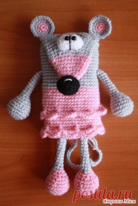 Чехол для телефона. | Вязаные крючком аксессуары
Потребуются остатки льняных ниток и ниток «Ирис», крючок №1,5, пайетки для украшения, мал.пуговица, немного синтепона или ваты