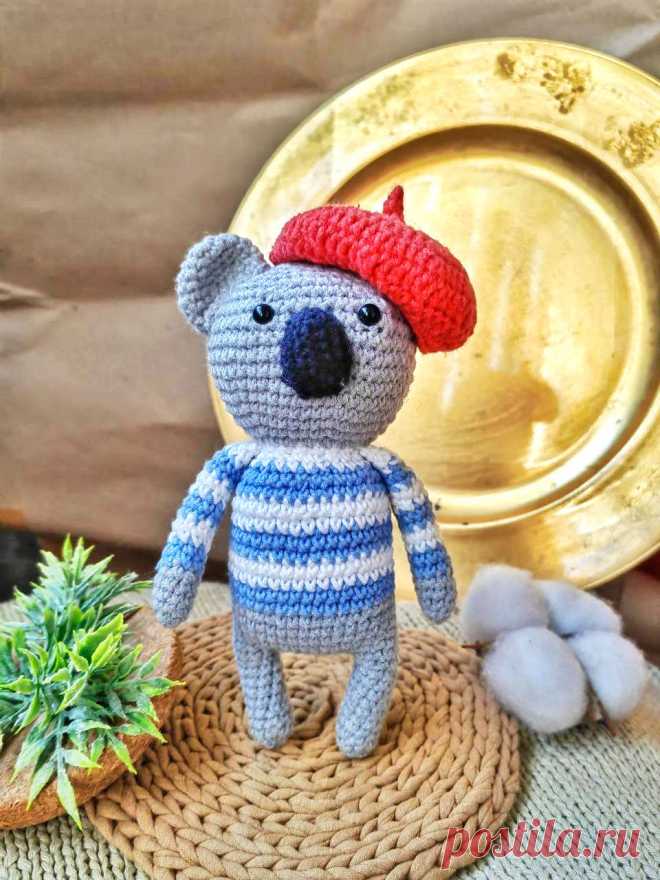 PDF Коала Стефани в берете крючком. FREE crochet pattern; Аmigurumi toy patterns. Амигуруми схемы и описания на русском. Вязаные игрушки и поделки своими руками #amimore - медвежонок коалы в шапочке, мишка, медведь.