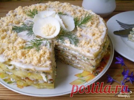 Кабачковый торт
https://povar.ru/recipes/kabachkovyi_tort-31780.html