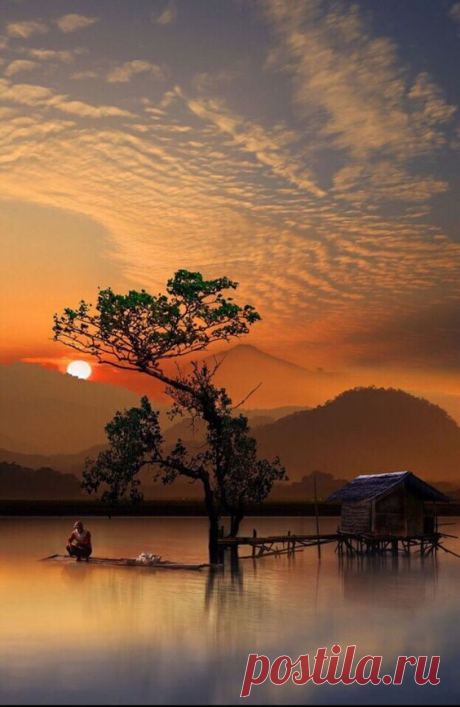 Coffeenuts, sunset, sunrise, water, solitude, clouds…  / 
Источник: coffeenuts.tumblr.com  |  Pinterest • Всемирный каталог идей