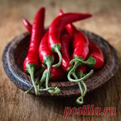 Продукты, которые не стоит есть и пить на ночь