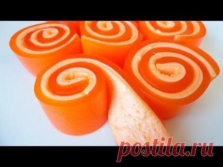 Jell-O Pinwheels
1 (3oz) pkg Jell-O gelatin
1/2 cup water
1-1/2 cup mini marshmallows (I used and recommend 1 cup loosely packed)