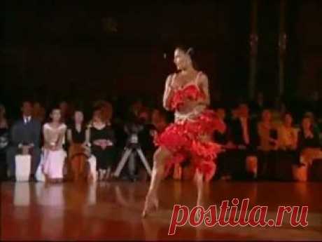 spero piaccia anche a voi !!=) la canzone si chiama "Swing da cor"