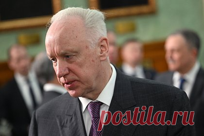Глава СК потребовал доклад о двухлетней россиянке с катетером в легочной артерии. Глава Следственного комитета (СК) Александр Бастрыкин потребовал подробный доклад о ситуации с двухлетней девочкой, в легочную артерию которой попал кусок катетера. Девочка родилась недоношенной в 2021 году. Чтобы ребенок набирал вес, ей в больнице поставили катетер, который порвался менее чем через сутки.