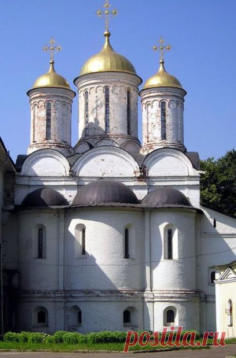 дома и дворцы