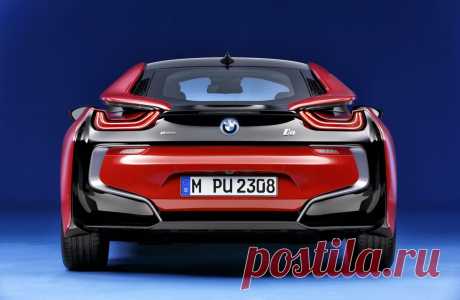 BMW i8 Protonic Red Edition